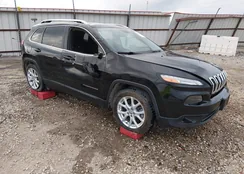 1C4PJLCB9HD235933: 44399320