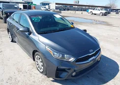 3KPF24AD6ME301138: 44401936