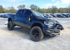 1C6SRFLT8NN317596: 44402317