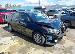 3KPF24AD2KE106747: 44401737