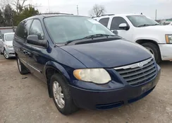 2C4GP54L95R349487: 44403252