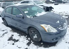 1N4AL2AP1CC138996: 44403743