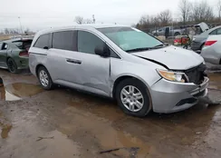 5FNRL5H21CB044516: 44404742