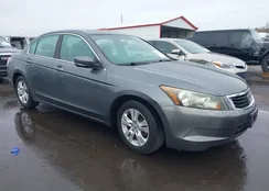 1HGCP2F44AA082990: 44406334