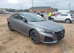 1N4BL4CW9PN327586: 44408046