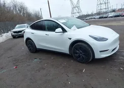 7SAYGDEE2RF197426: 44409907