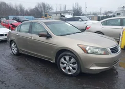 1HGCP26718A015560: 44409438