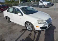 3VWRM71K38M041443: 44411797