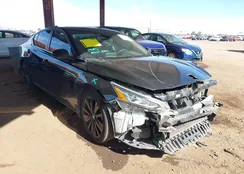 1N4BL4CV2NN411012: 44413059