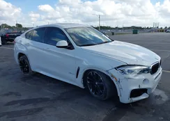 5UXKU2C53J0Z61711: 44416048