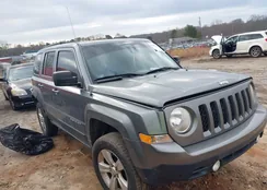 1C4NJRFB4CD552033: 44417341