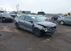 3VWD17AJ1EM232185: 44417925