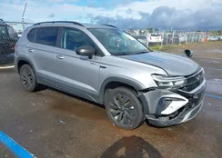 3VV5X7B25RM006493: 44422668