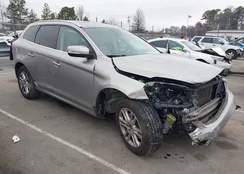 YV440MDC0F2586142: 44424740