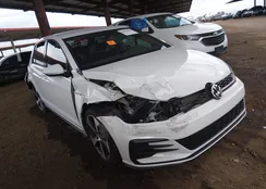 3VW447AU0JM293829: 44426696