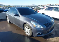 JN1CV6AP8CM936882: 44428236