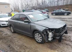 3VW2K7AJ3FM265212: 44428701