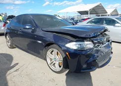 WBAFR7C57DC829083: 44430592