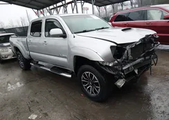 5TEMU52N26Z213858: 44432537