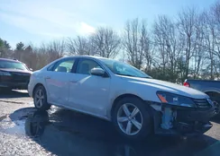 1VWBP7A3XDC111579: 44433917