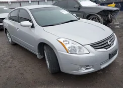 1N4AL2AP5CN510571: 44437821