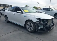 KNAGV4LD8H5011040: 44438184