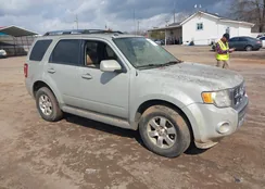 1FMCU04GX9KC26049: 44439950