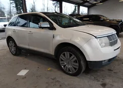 2LMDU88C38BJ11719: 44448258