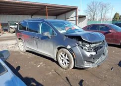 2C4RC1BG7HR820804: 44450655