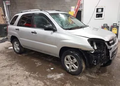 KNDJE723697622533: 44452141