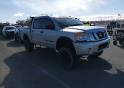 1N6BA0EC5FN510247: 44453055