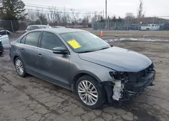 3VWLP7AJ8CM365825: 44454533