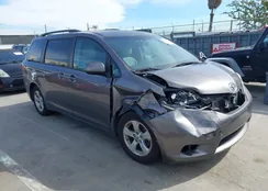 5TDKZ3DC1HS813716: 44458251