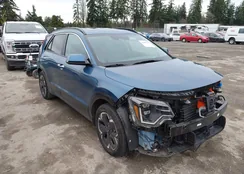 KNDCT3L11P5044919: 44457551