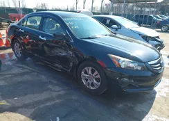 1HGCP2F64BA113741: 44459572