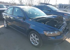 YV1MS382562168646: 44463564