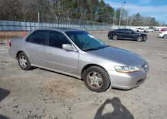 1HGCG5651XA085932: 44464370