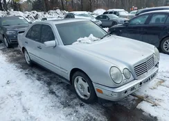 WDBJF70H2XA764551: 44471819