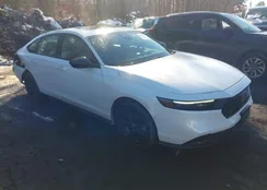 1HGCY1F43SA035510: 44476405