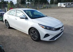 3KPF24AD3RE739140: 44483674