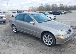 WDBRF40J73F418559: 44484357