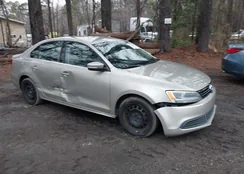 3VWDX7AJ2DM221497: 44494445