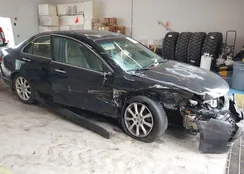 JH4CL96817C008122: 44497837