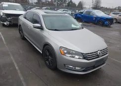 1VWBM7A36DC011911: 44498371