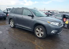 5TDDK3EH3CS160225: 44500716