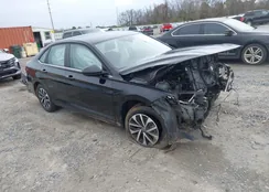 3VW5M7BUXRM002414: 44500569