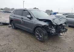 3VVNB7AX2RM024784: 43556021