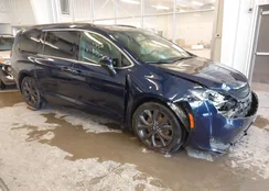 2C4RC1FG5JR315165: 43563550