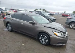 1N4AL3APXGN338629: 43573772