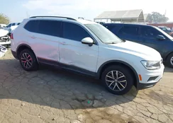 3VV3B7AX7LM064308: 43594259